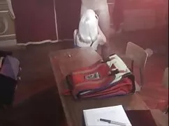 Ella adolescente vid ...