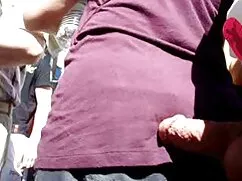 Gruesa cara roja muj ...
