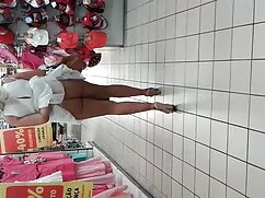 Nikita James es una  ...
