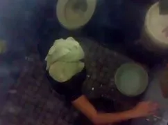 Chica chupa una gran ...